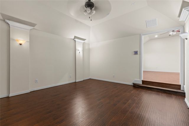 8302 Munich Drive, Rowlett, TX 75089
