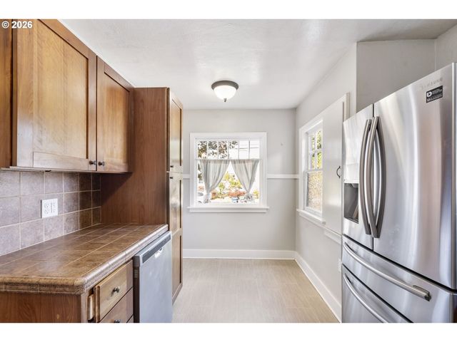 3730 Se 51ST Ave, Portland, OR 97206