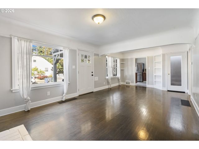 3730 Se 51ST Ave, Portland, OR 97206