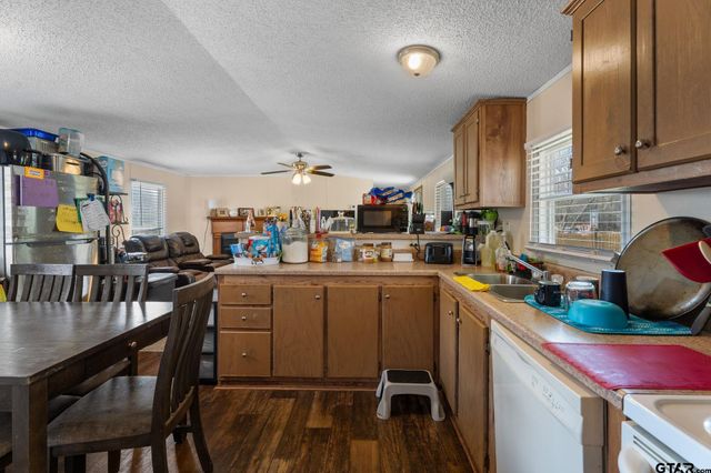 1495 County Road 4224, Troup, TX 75789