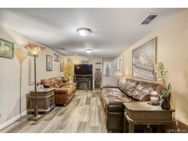 6594 Benton Cir, Arvada, CO 80003