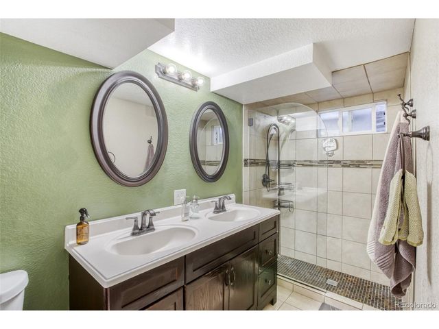 6594 Benton Cir, Arvada, CO 80003