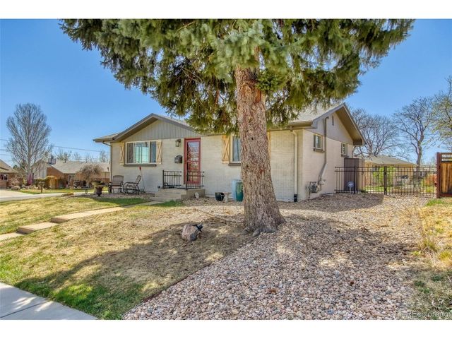 6594 Benton Cir, Arvada, CO 80003