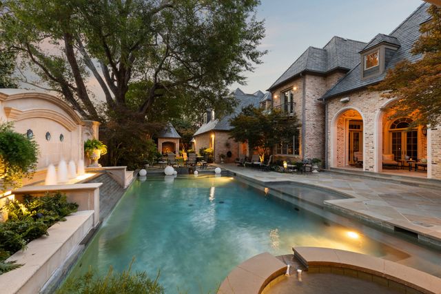 43 Braewood Place, Dallas, TX 75248