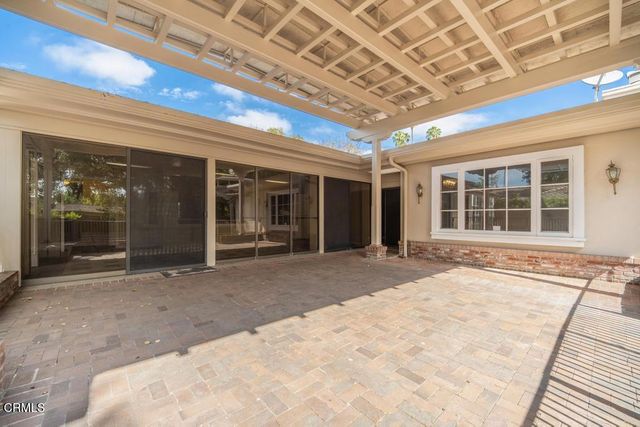 568 Los Arboles Lane, San Marino, CA 91108