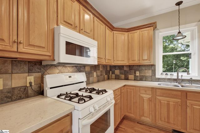 2A Simmons Court, Greenville, SC 29609