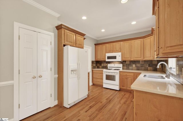2A Simmons Court, Greenville, SC 29609