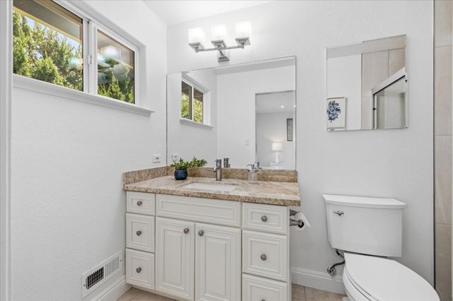 820 Maple Avenue, San Martin, CA 95046