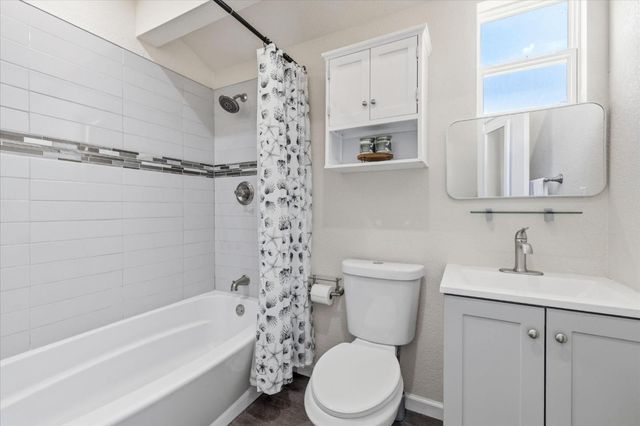820 Maple Avenue, San Martin, CA 95046