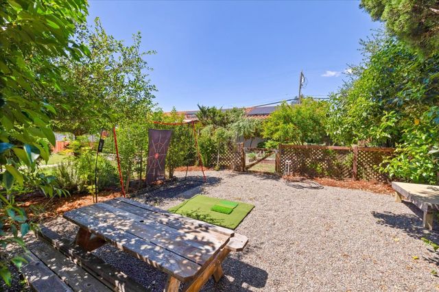 820 Maple Avenue, San Martin, CA 95046