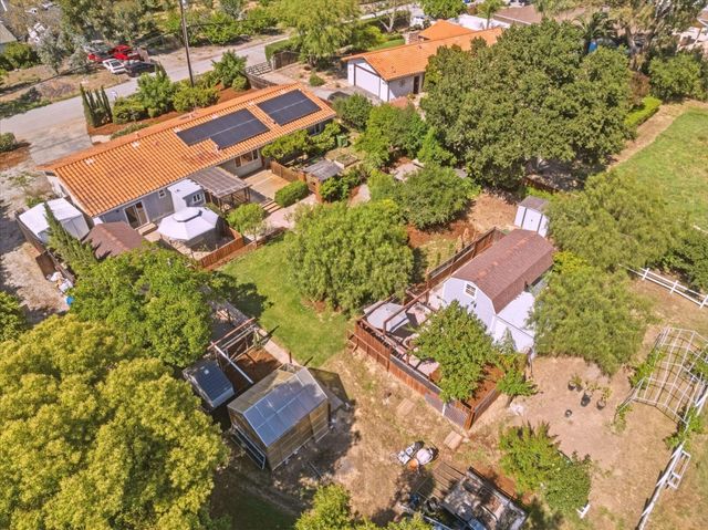 820 Maple Avenue, San Martin, CA 95046