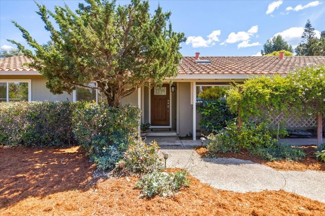 820 Maple Avenue, San Martin, CA 95046