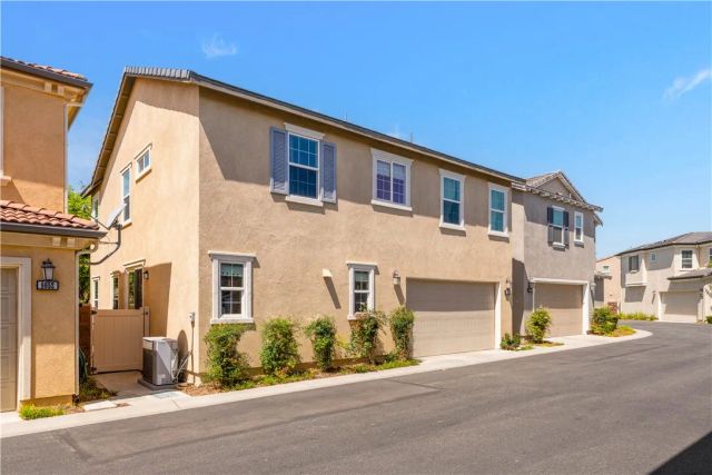 8650 Founders Grove St, Chino, CA 91708