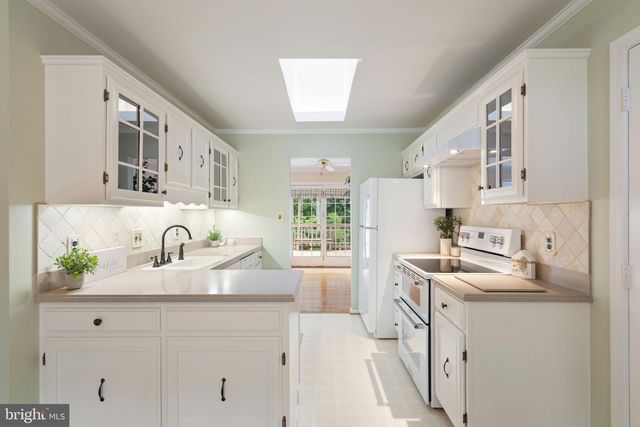 2719 DEEPFORD DR, Woodbridge, VA 22192