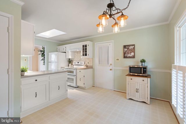 2719 DEEPFORD DR, Woodbridge, VA 22192