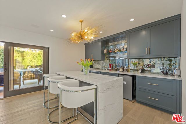 520 N Bedford Drive, Beverly Hills, CA 90210