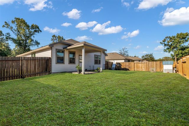 740 Brown Road, Dayton, TX 77535