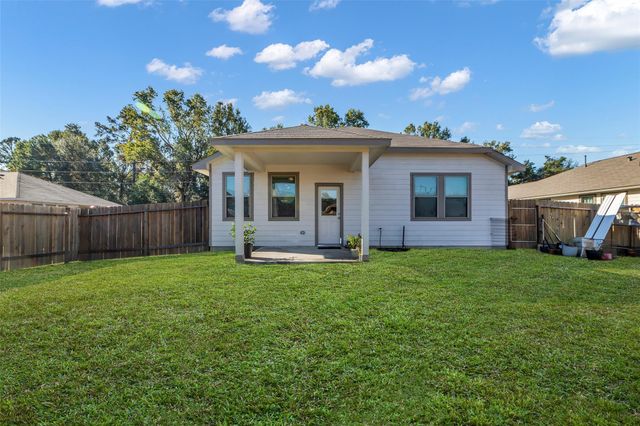 740 Brown Road, Dayton, TX 77535