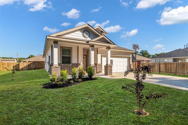 740 Brown Road, Dayton, TX 77535