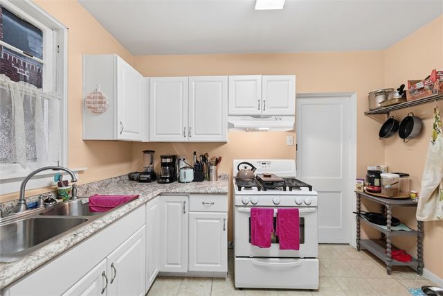 1033-1035 Farragut Street, Highland Park, PA 15206