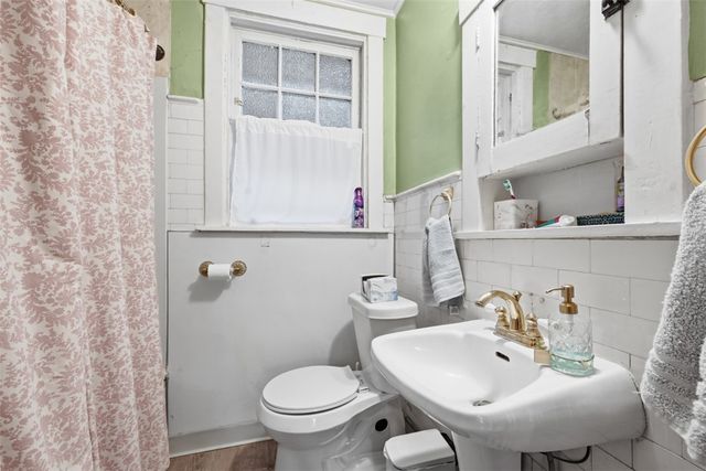 1033-1035 Farragut Street, Highland Park, PA 15206