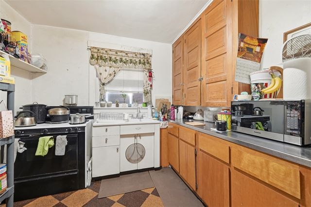 1033-1035 Farragut Street, Highland Park, PA 15206