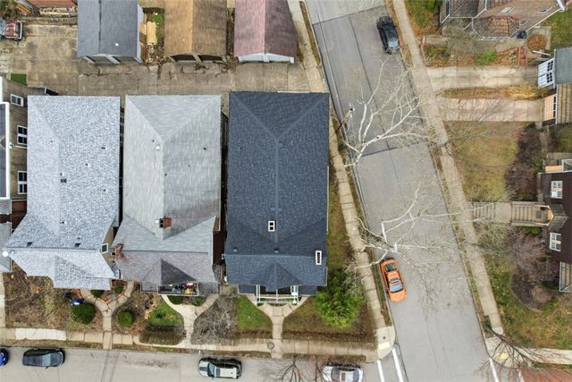 1033-1035 Farragut Street, Highland Park, PA 15206