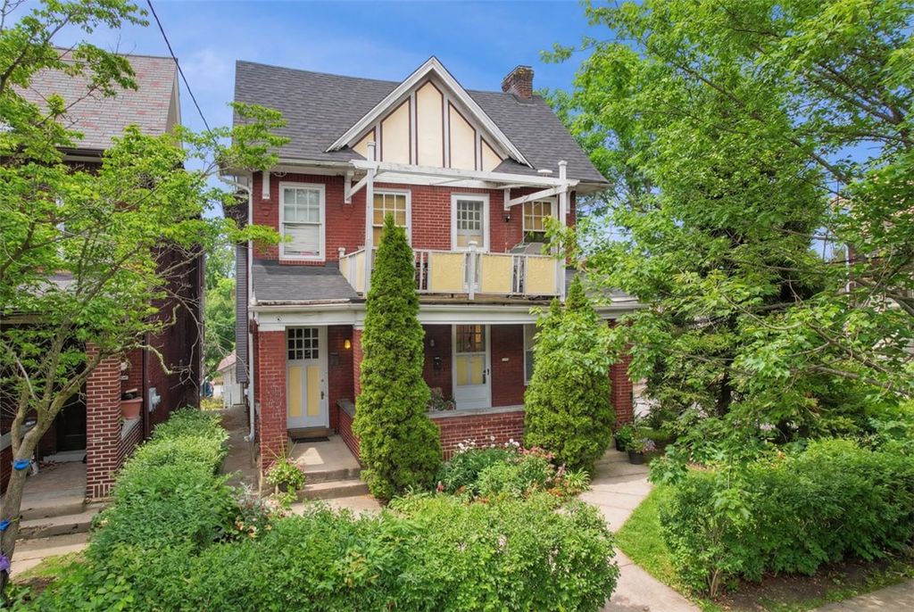 1033-1035 Farragut Street, Highland Park, PA 15206