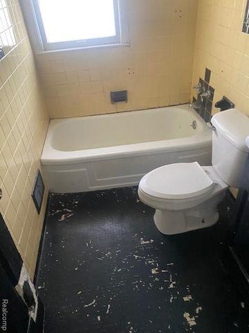 14904 Eastburn Street, Detroit, MI 48205