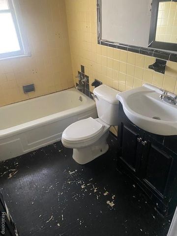 14904 Eastburn Street, Detroit, MI 48205