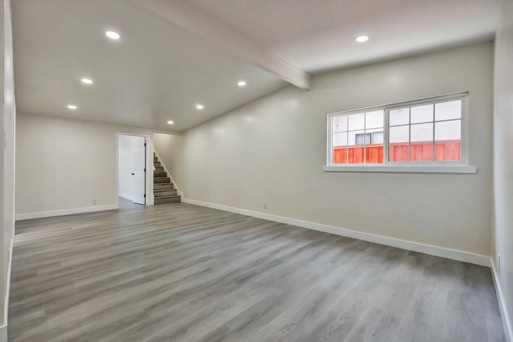 Image 13 of property listing at 28315 Rochelle Ave, Hayward, CA 94544