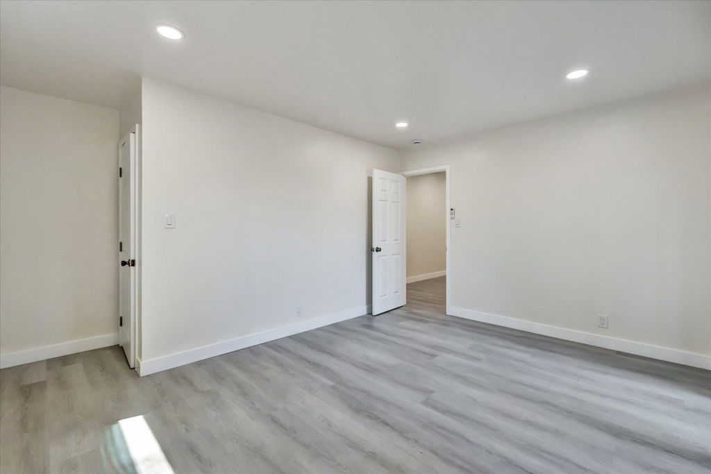 Image 21 of property listing at 28315 Rochelle Ave, Hayward, CA 94544