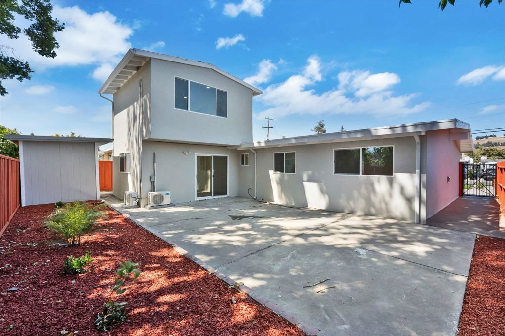 Image 4 of property listing at 28315 Rochelle Ave, Hayward, CA 94544