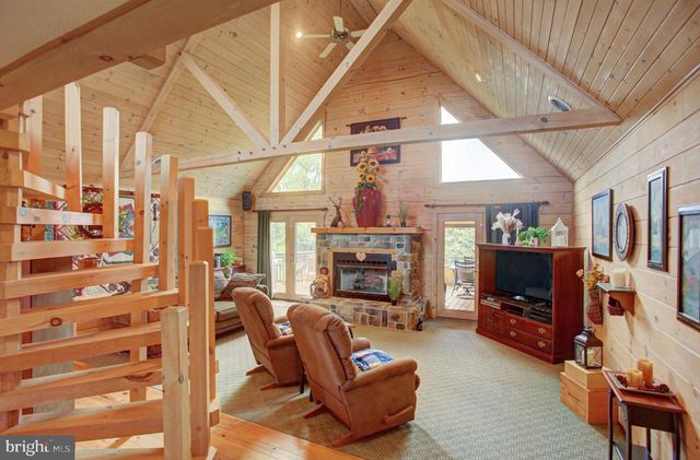 906 PINE STUMP ROAD, Chambersburg, PA 17202