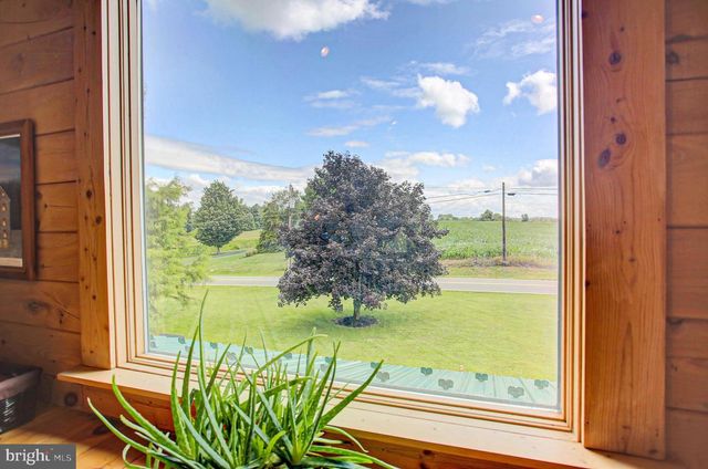 906 PINE STUMP ROAD, Chambersburg, PA 17202