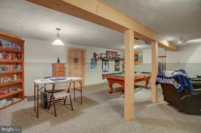 906 PINE STUMP ROAD, Chambersburg, PA 17202