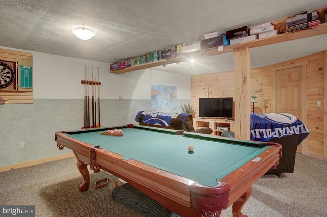 906 PINE STUMP ROAD, Chambersburg, PA 17202