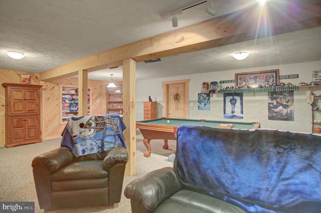 906 PINE STUMP ROAD, Chambersburg, PA 17202
