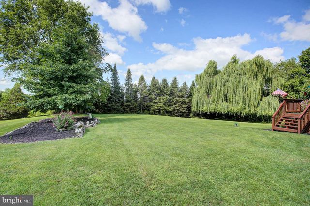906 PINE STUMP ROAD, Chambersburg, PA 17202