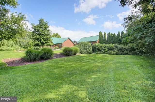 906 PINE STUMP ROAD, Chambersburg, PA 17202