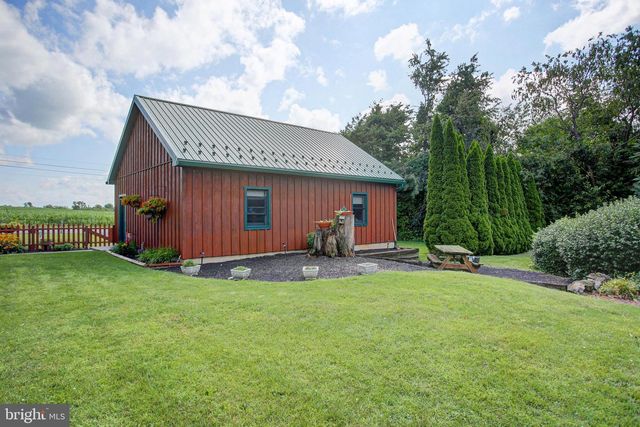 906 PINE STUMP ROAD, Chambersburg, PA 17202