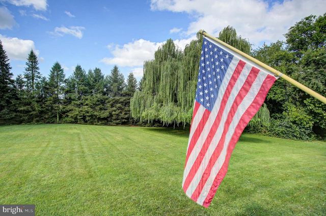 906 PINE STUMP ROAD, Chambersburg, PA 17202