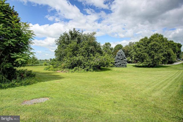 906 PINE STUMP ROAD, Chambersburg, PA 17202