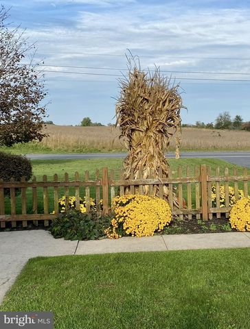 906 PINE STUMP ROAD, Chambersburg, PA 17202