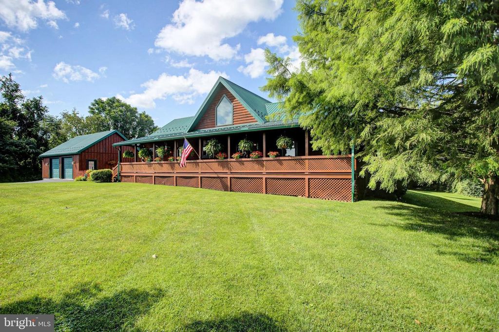 906 PINE STUMP ROAD, Chambersburg, PA 17202