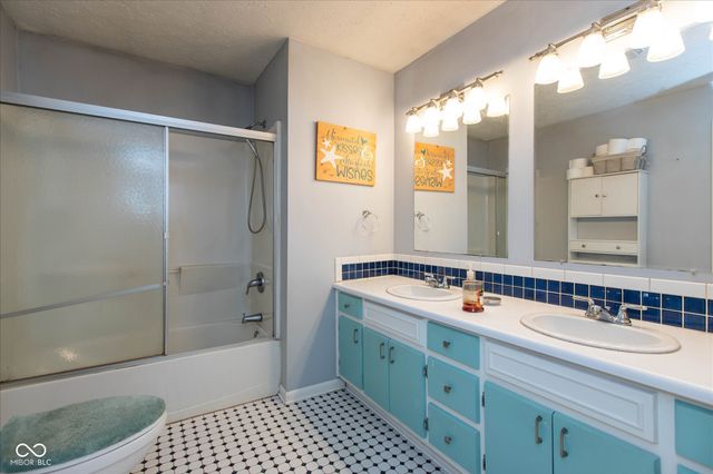 7205 E County Road 200 N, Avon, IN 46123