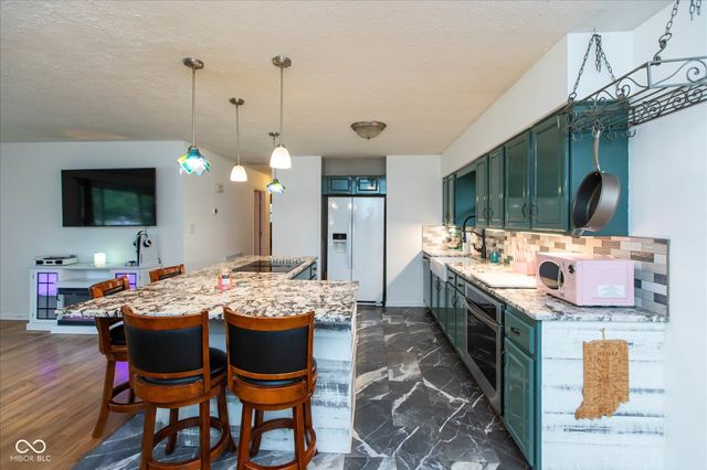 7205 E County Road 200 N, Avon, IN 46123