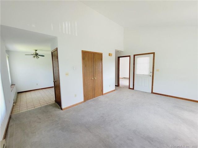 96 Valley Drive 96, New Milford, CT 06776