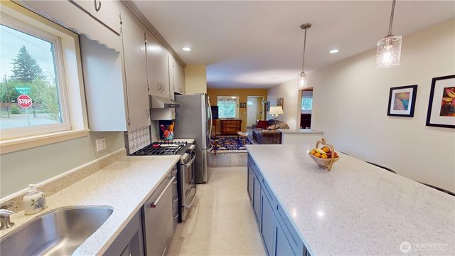 10704 Broadway Avenue S, Tacoma, WA 98444