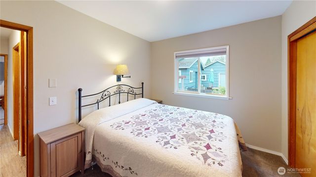 10704 Broadway Avenue S, Tacoma, WA 98444